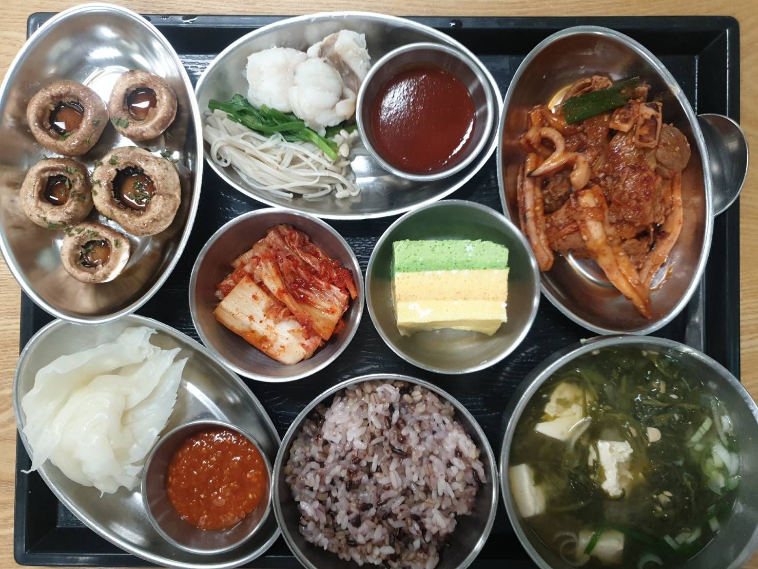 오징어볶음과 계란찜